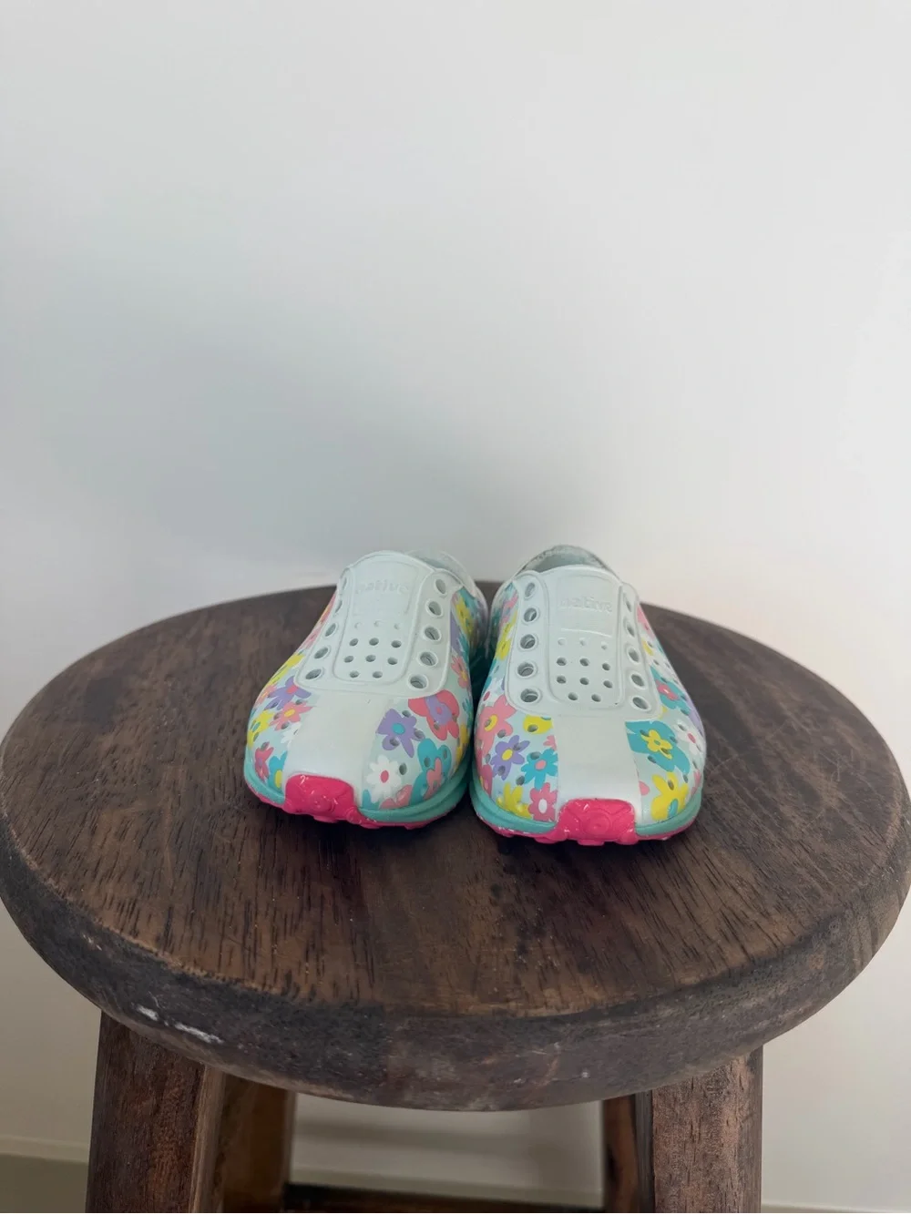 Little girls floral natives